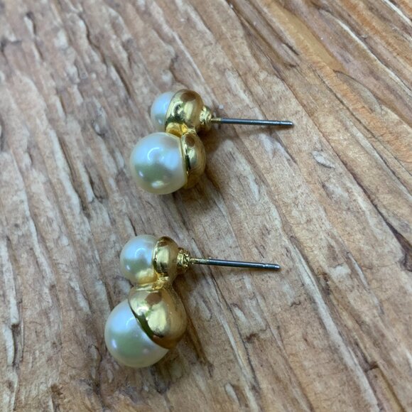 RMN (AVON) Vintage Faux Double Pearl Gold Tone Knot Stud Earrings - Picture 4 of 6